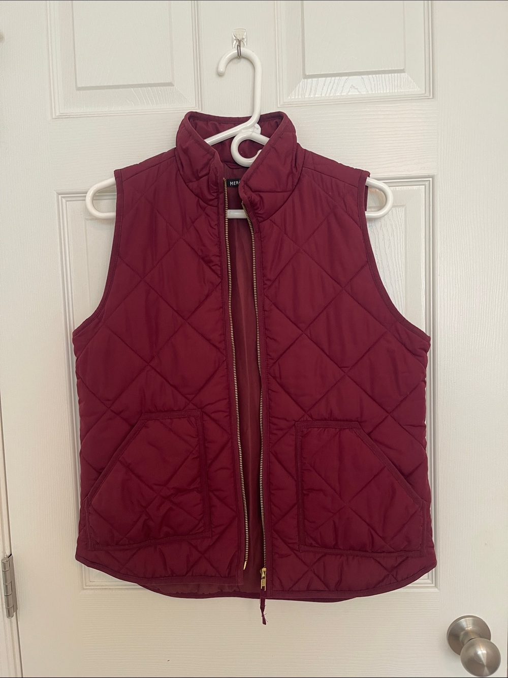 Women's Quilted Sleeveless Vest - Burgundy